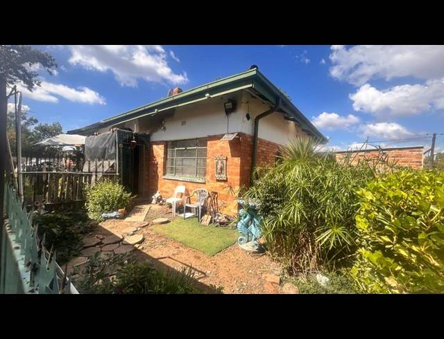 4 BEDROOM HOUSE FOR SALE IN STANDERTON CENTRAL